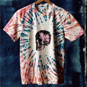 Tie Dye Skull Graphic T-shirt